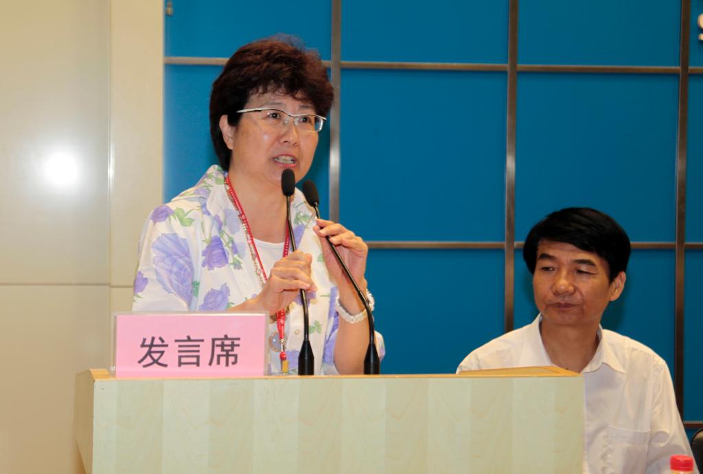 第七届台湾大学生研习营荣誉团长、台湾贤德惜福文教基金会董事长周荃致辞