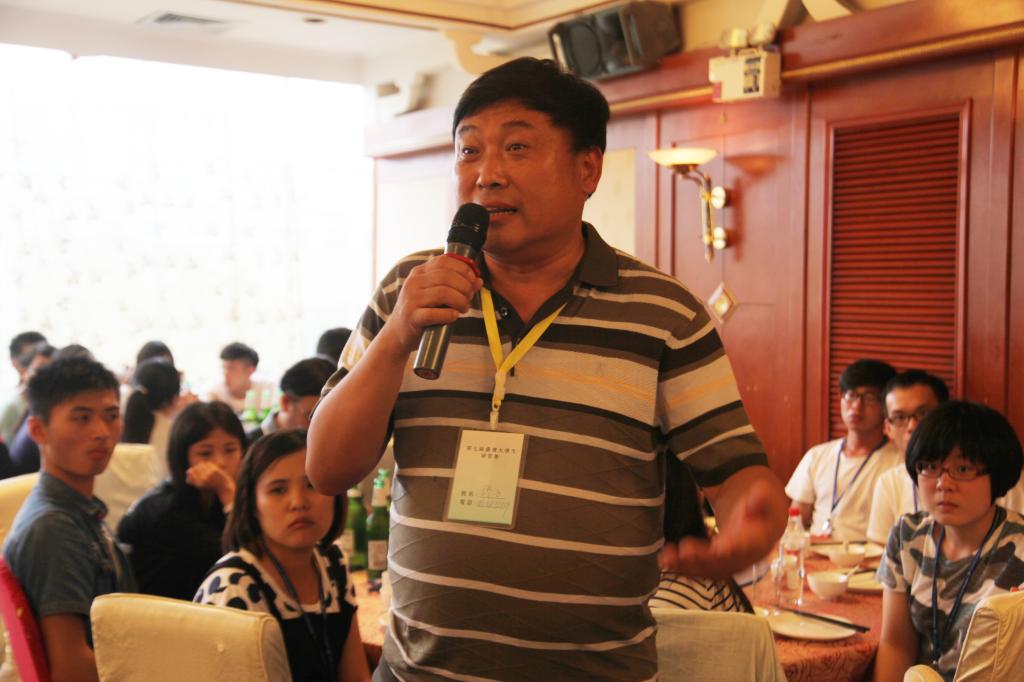 中华职教社联络部部长繆飞对此次交流活动服务的师生们表示感谢