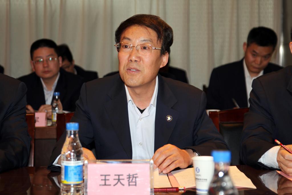 党委副书记王天哲汇报活动方案